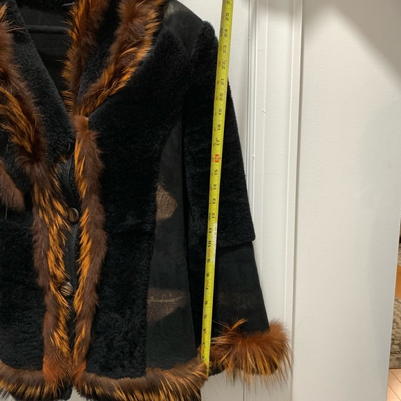 Fur jacket - Picture 8 of 9